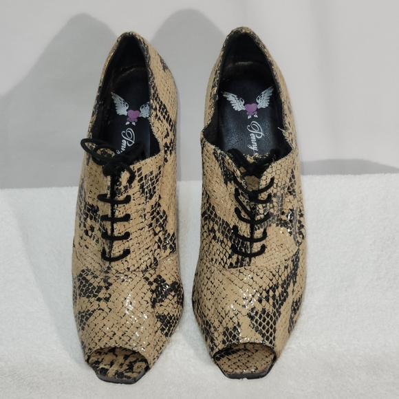 PENNY LOVES KENNY SNAKE SKIN LEATHER LACE UP HEELS ZEN PEP TOE BOOTIE SIZE 7 - Picture 2 of 12